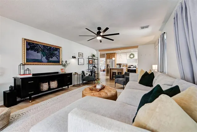Photo 2 — 2520 Huntleigh Drive, Oklahoma City, OK 73120