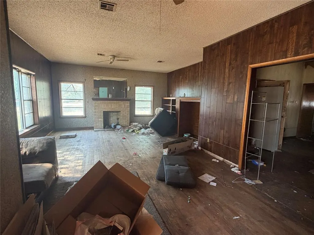 Photo 22 — 402 N Temple Street, Cordell, OK 73632