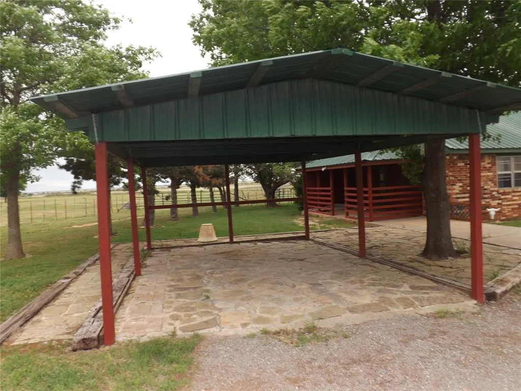 Photo 14 — 21259 E County Road 160 Road, Headrick, OK 73549