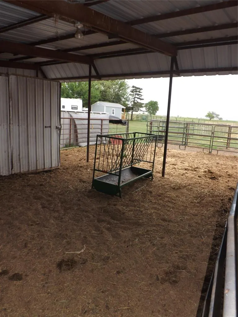 Photo 29 — 21259 E County Road 160 Road, Headrick, OK 73549
