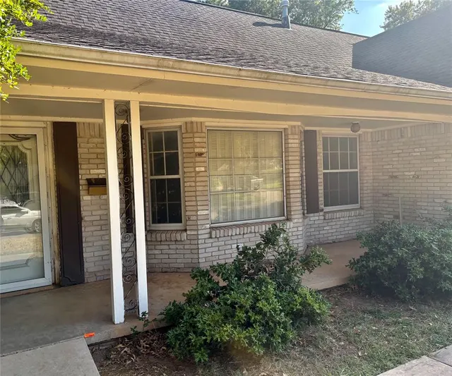 Photo 3 — 1606 Greenbriar Drive, Norman, OK 73072
