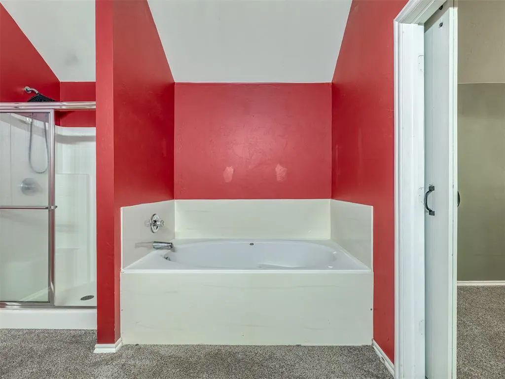Photo 17 — 15820 Breccia Road, Oklahoma City, OK 73170