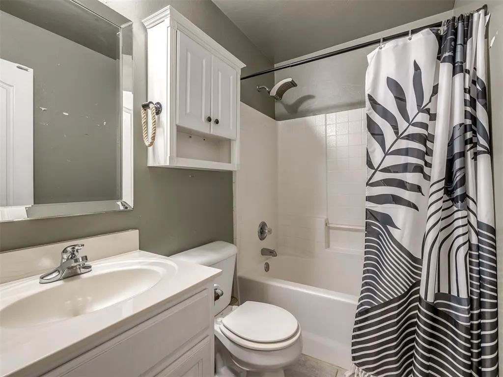 Photo 23 — 15820 Breccia Road, Oklahoma City, OK 73170