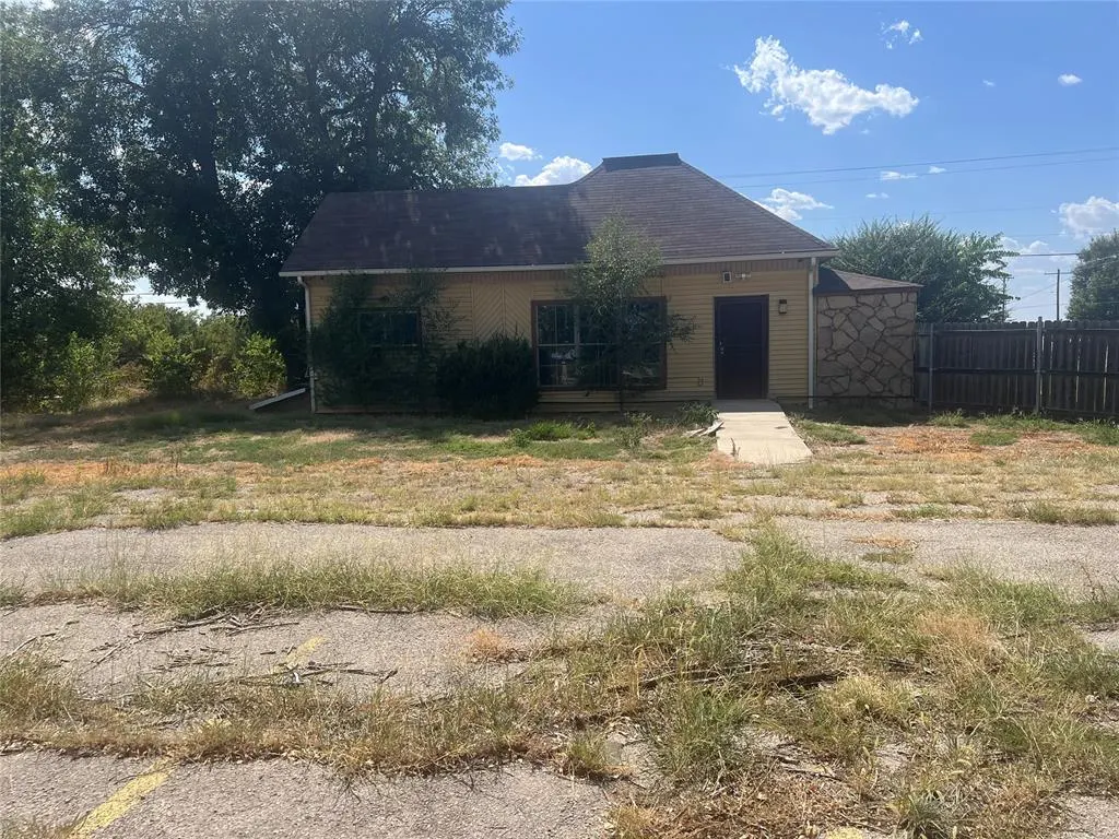 Photo 5 — 4700 NE 36th Street, Oklahoma City, OK 73121