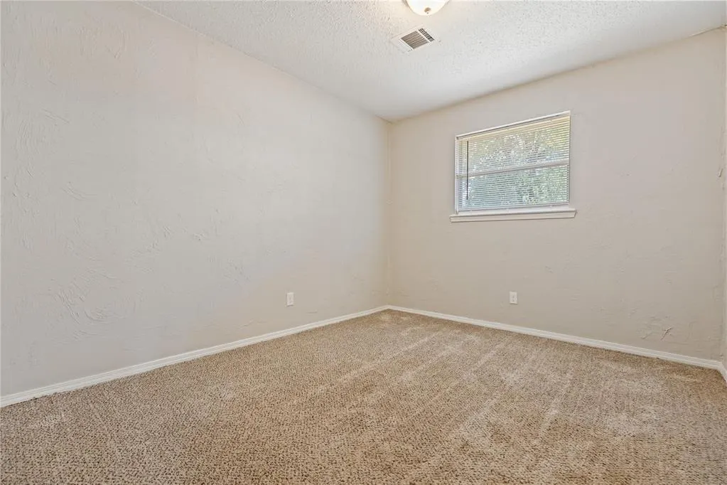 Photo 20 — 257 NW 85th Street, Oklahoma City, OK 73114
