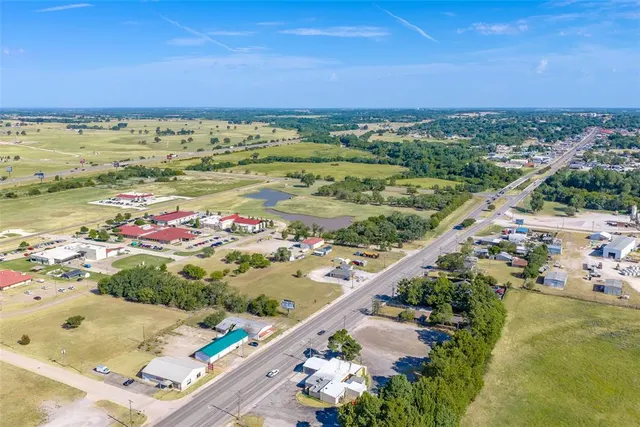 Photo 2 — 1523 S Green Avenue, Purcell, OK 73080