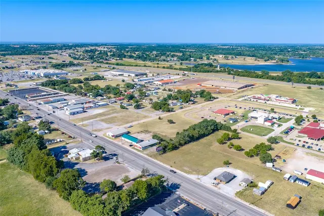 Photo 4 — 1523 S Green Avenue, Purcell, OK 73080