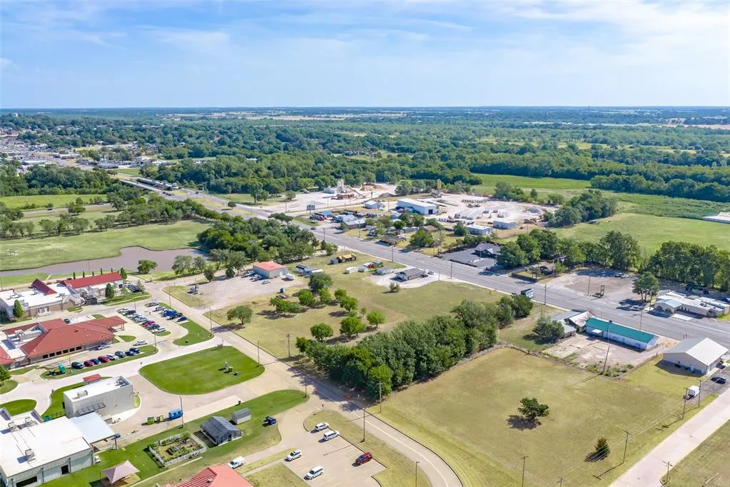 Photo 16 — 1523 S Green Avenue, Purcell, OK 73080