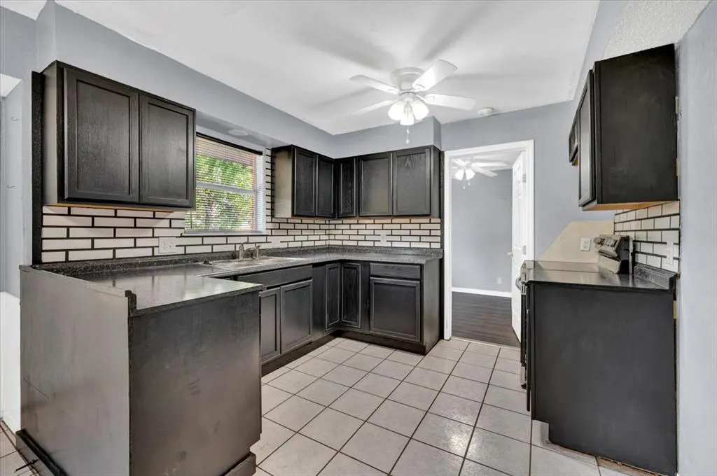 Photo 8 — 1017 Linn Lane, Yukon, OK 73099