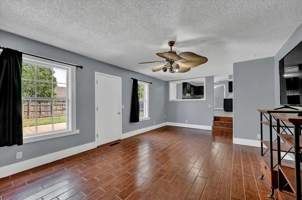 Photo 17 — 1017 Linn Lane, Yukon, OK 73099