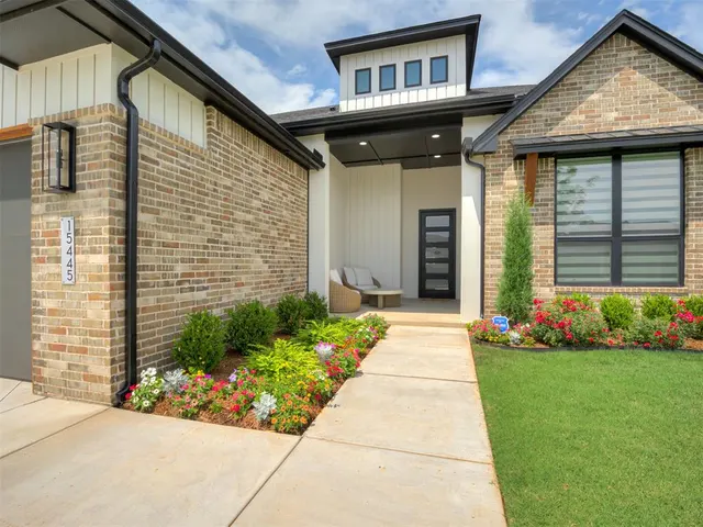 Photo 2 — 15445 Bonita Lane, Edmond, OK 73013