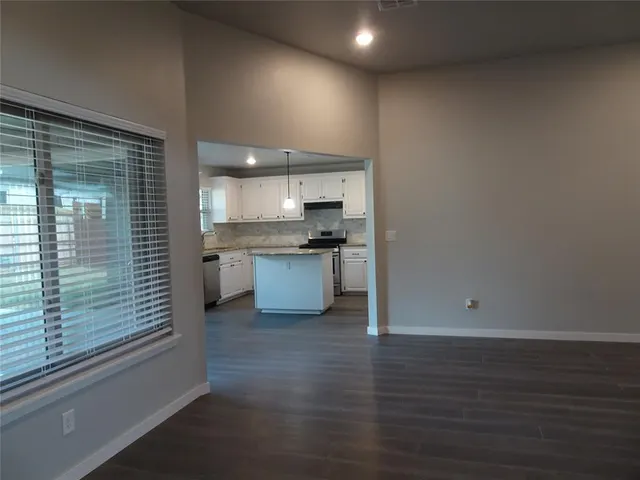 Photo 5 — 8412 Pinewood Drive, Oklahoma City, OK 73135