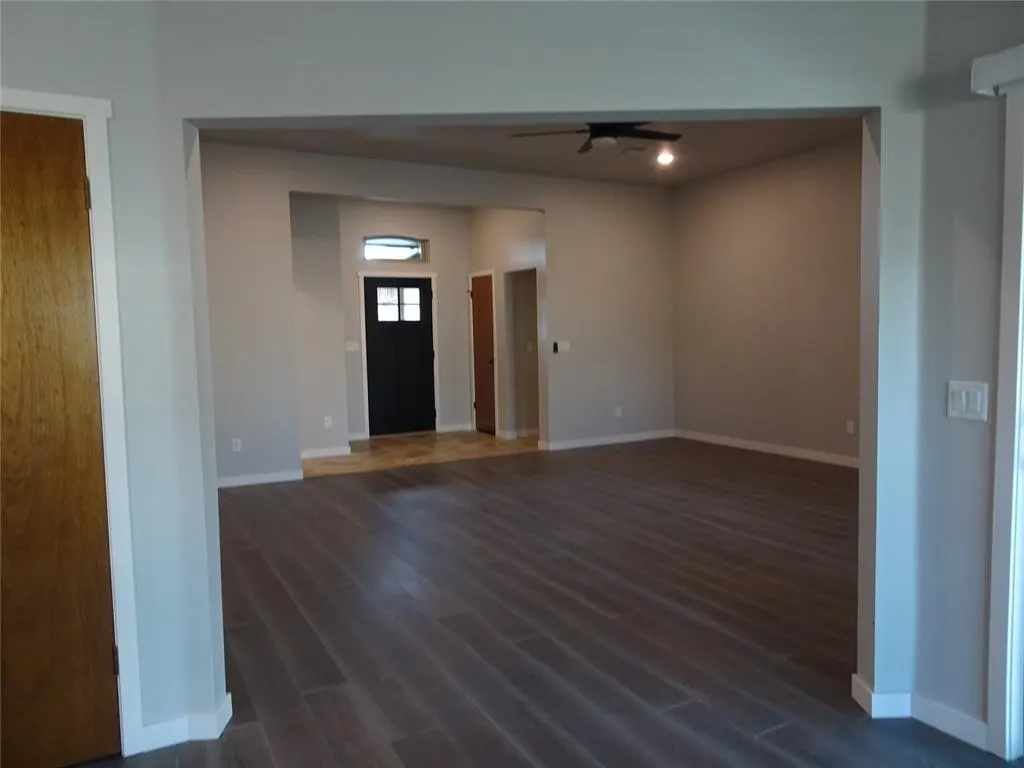 Photo 9 — 8412 Pinewood Drive, Oklahoma City, OK 73135