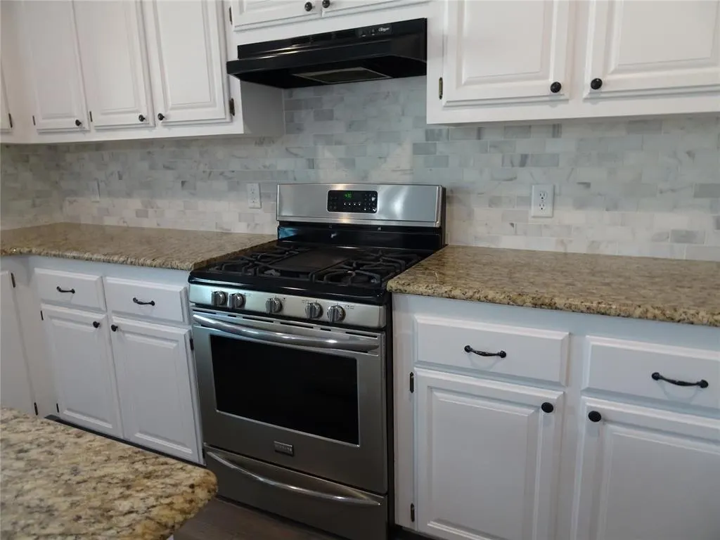 Photo 14 — 8412 Pinewood Drive, Oklahoma City, OK 73135