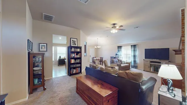 Photo 2 — 805 Canyon Drive, Yukon, OK 73099