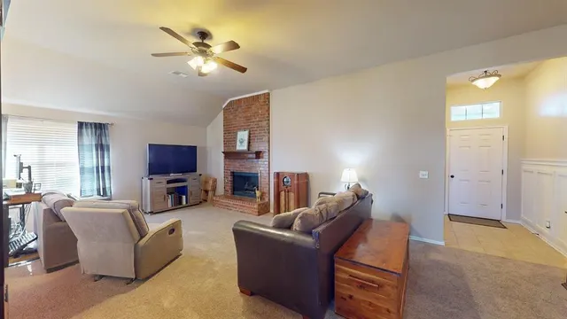 Photo 7 — 805 Canyon Drive, Yukon, OK 73099