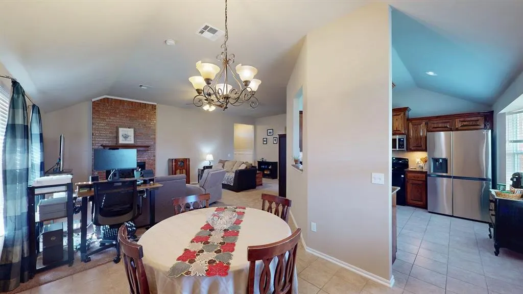 Photo 14 — 805 Canyon Drive, Yukon, OK 73099