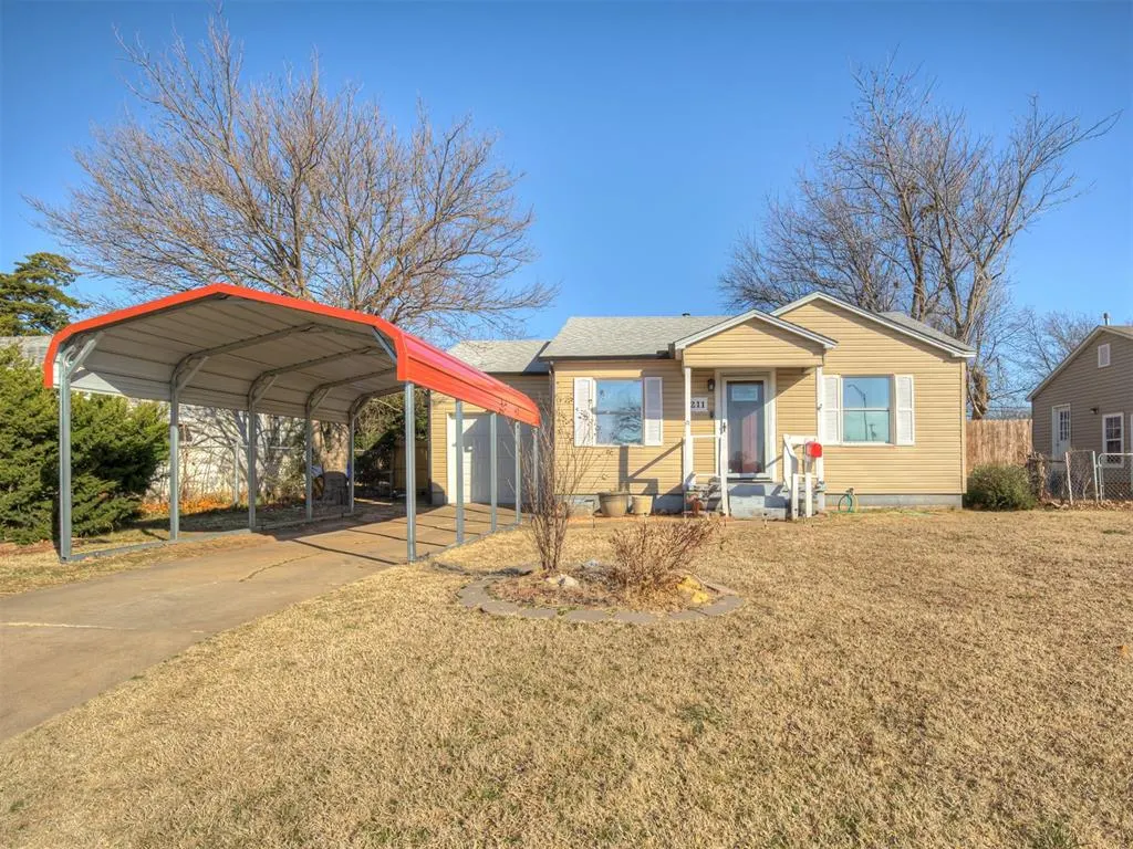 Photo 4 — 211 W Dale Street, Norman, OK 73069