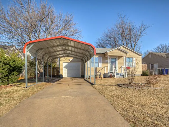 Photo 5 — 211 W Dale Street, Norman, OK 73069