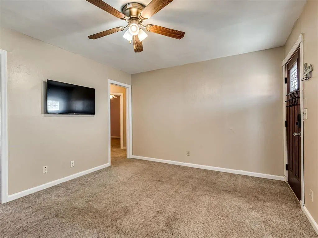 Photo 9 — 211 W Dale Street, Norman, OK 73069