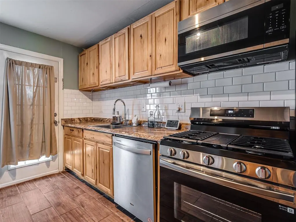 Photo 11 — 211 W Dale Street, Norman, OK 73069