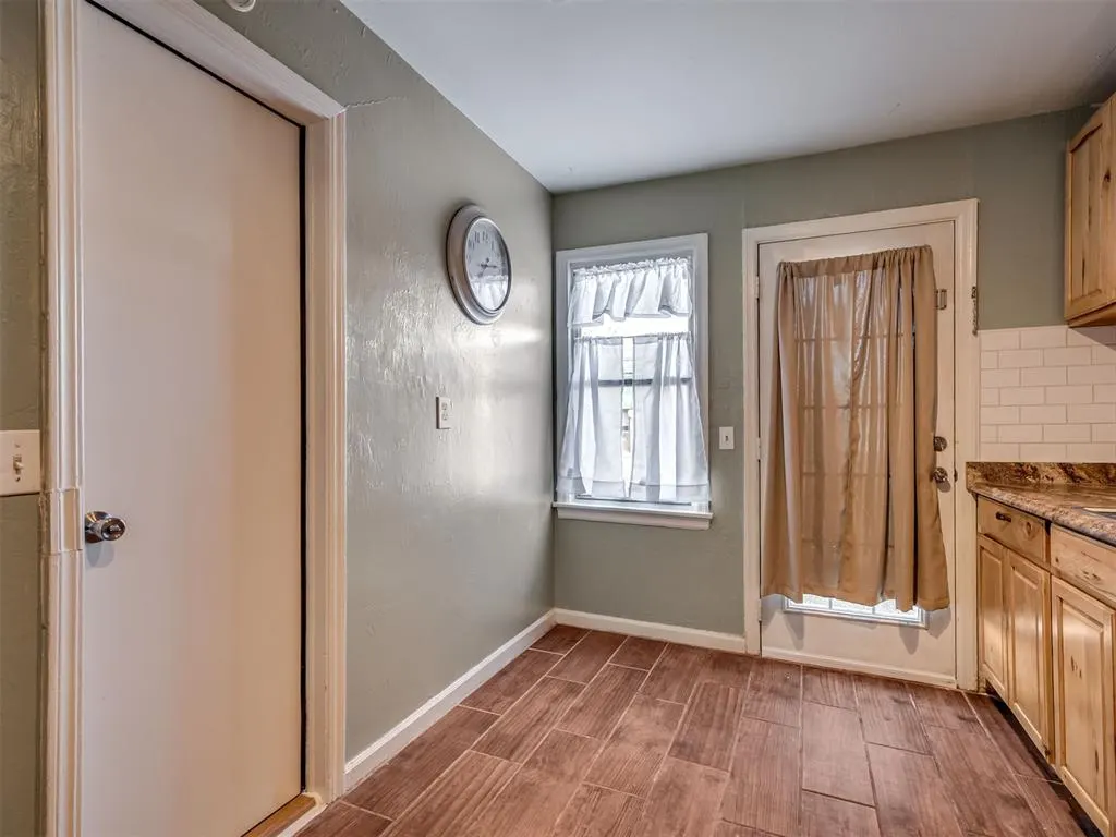 Photo 14 — 211 W Dale Street, Norman, OK 73069