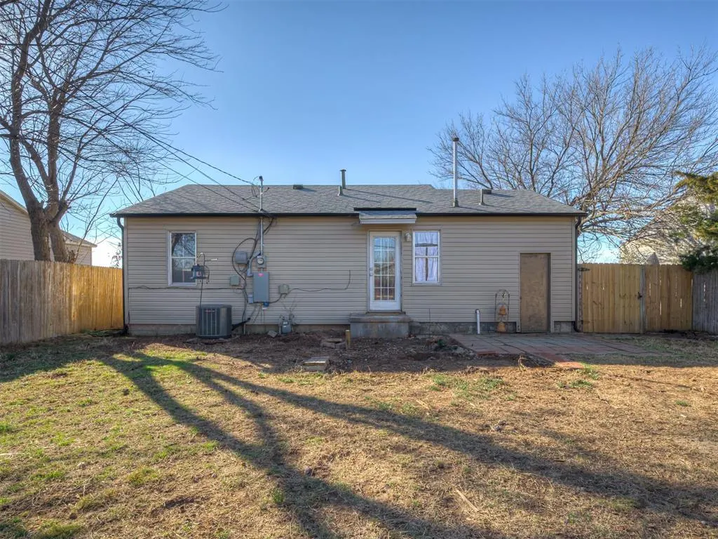 Photo 24 — 211 W Dale Street, Norman, OK 73069