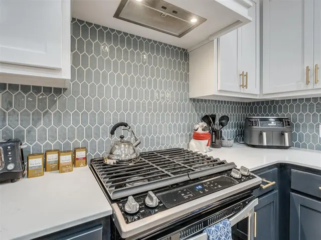 Photo 7 — 6609 NW 148th Street, Oklahoma City, OK 73142