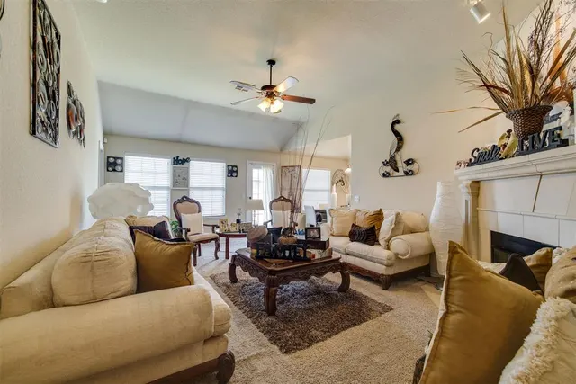 Photo 6 — 421 Hidden Creek Way, Oklahoma City, OK 73117