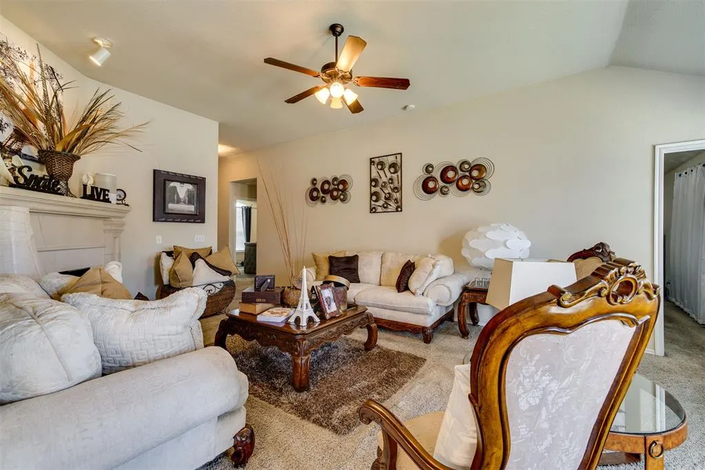 Photo 9 — 421 Hidden Creek Way, Oklahoma City, OK 73117