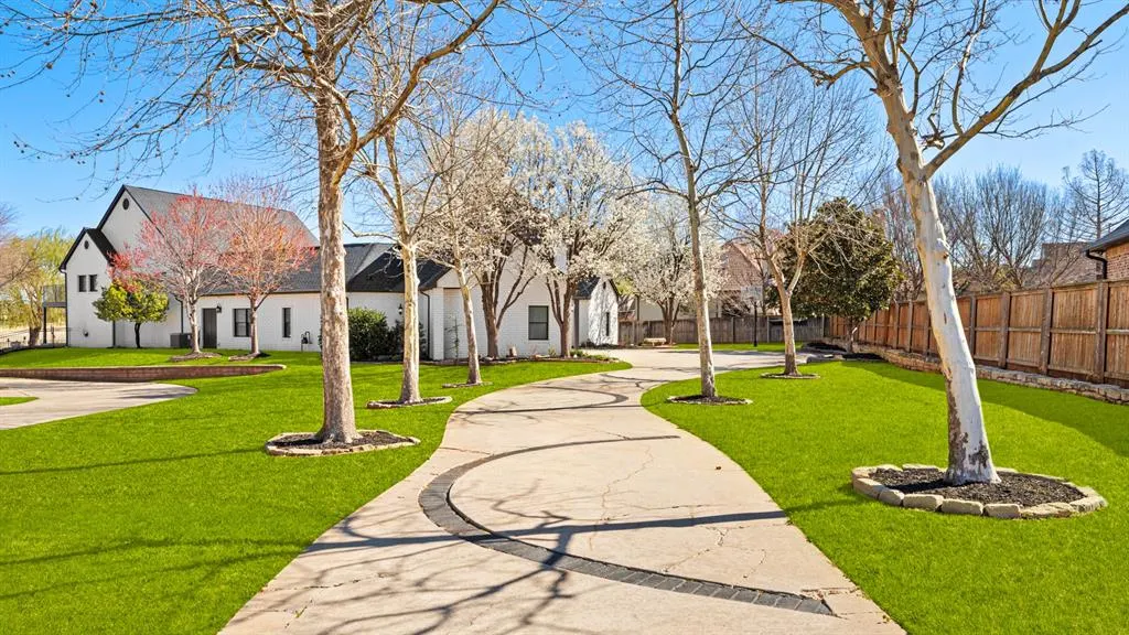 Front exterior — 16808 Conifer Lane, Edmond, OK 73012