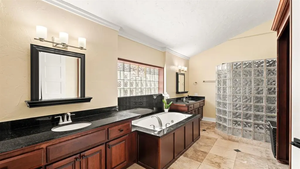 Photo 25 — 16808 Conifer Lane, Edmond, OK 73012