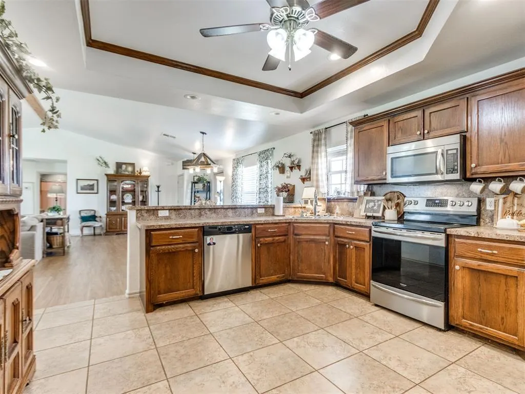 Photo 10 — 1476 County Road 1188, Tuttle, OK 73089