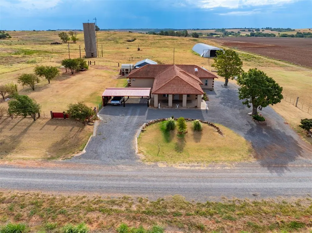 Photo 3 — 16115 County Street 2610, Binger, OK 73009