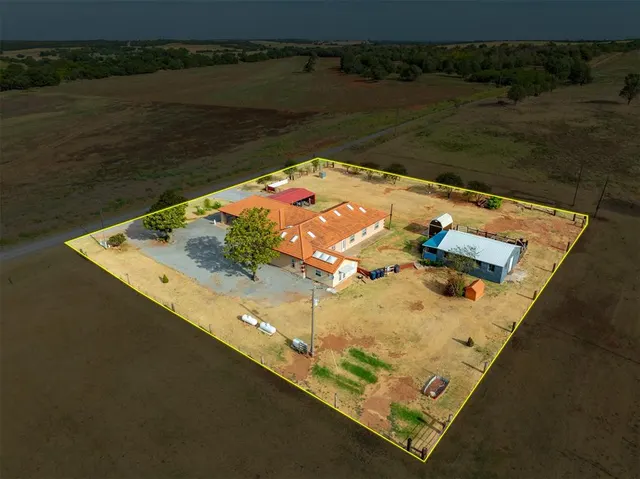 Photo 5 — 16115 County Street 2610, Binger, OK 73009