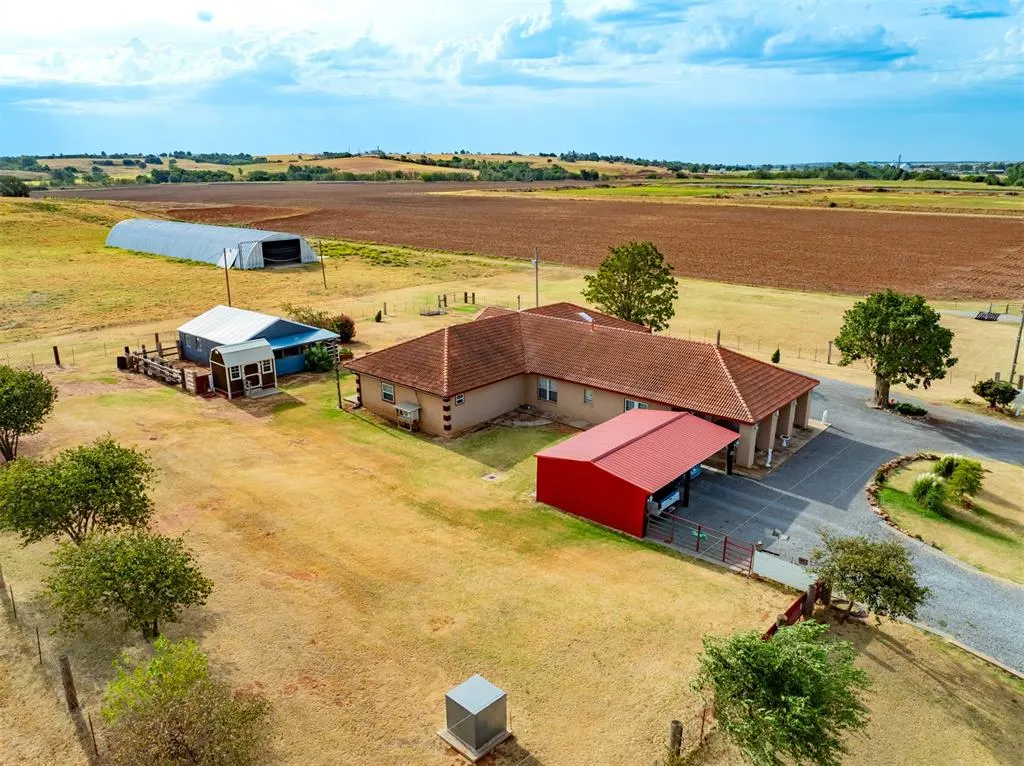 Photo 10 — 16115 County Street 2610, Binger, OK 73009