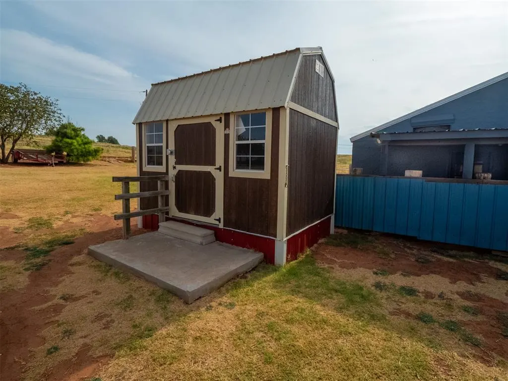 Photo 42 — 16115 County Street 2610, Binger, OK 73009