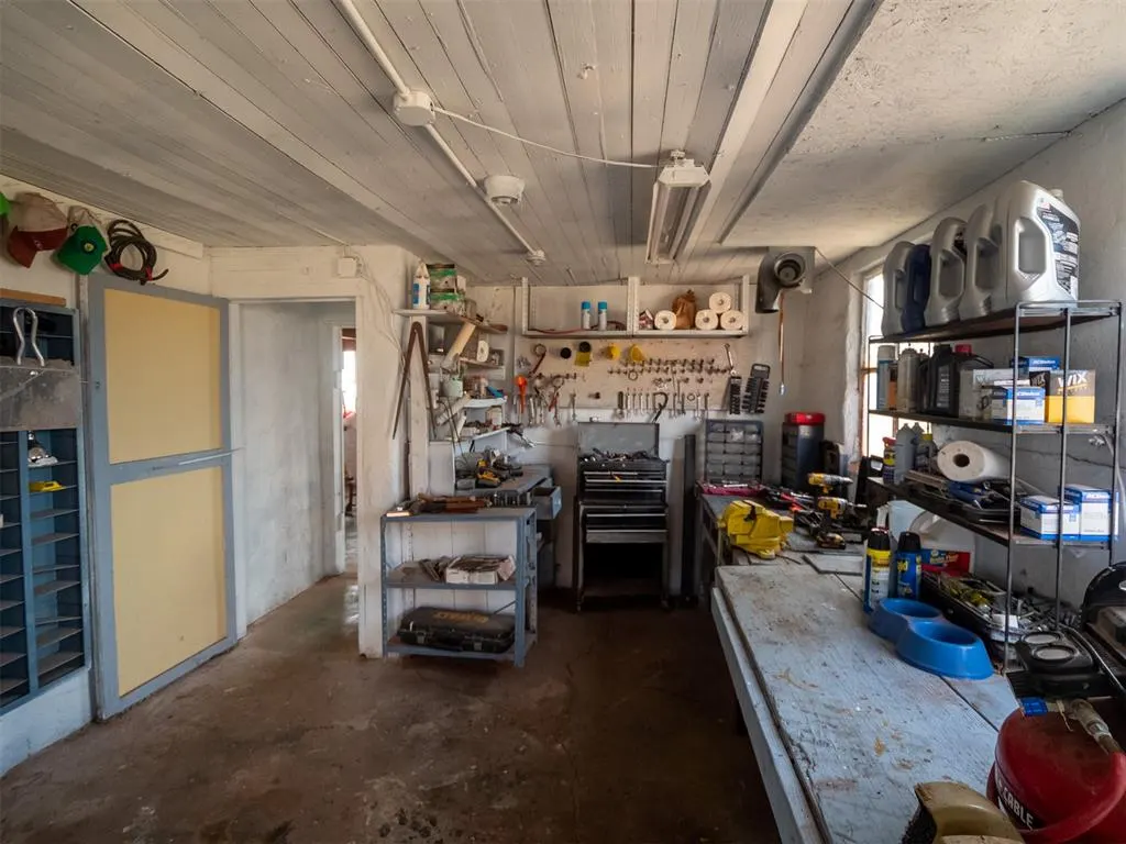 Photo 46 — 16115 County Street 2610, Binger, OK 73009