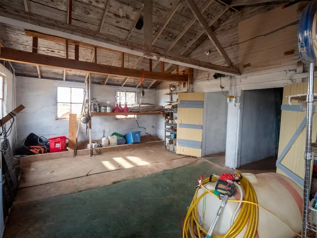 Photo 48 — 16115 County Street 2610, Binger, OK 73009