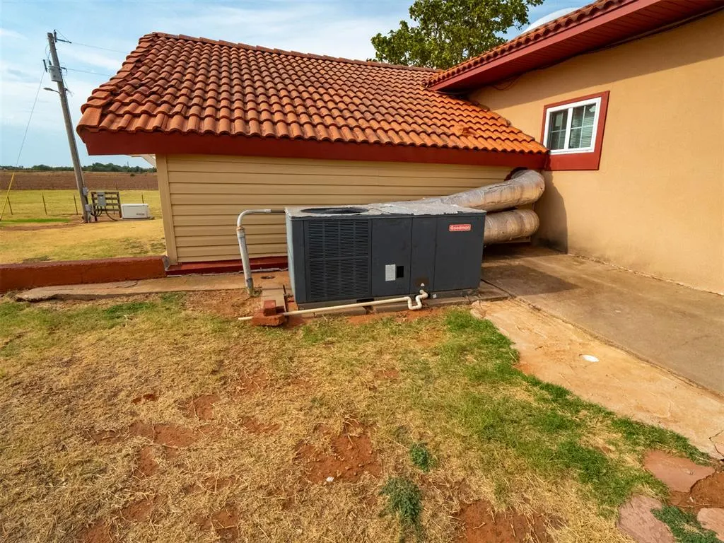Photo 50 — 16115 County Street 2610, Binger, OK 73009