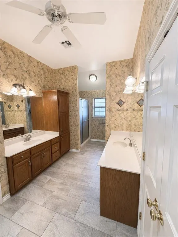 Photo 5 — 16600 Farmington Way, Edmond, OK 73012