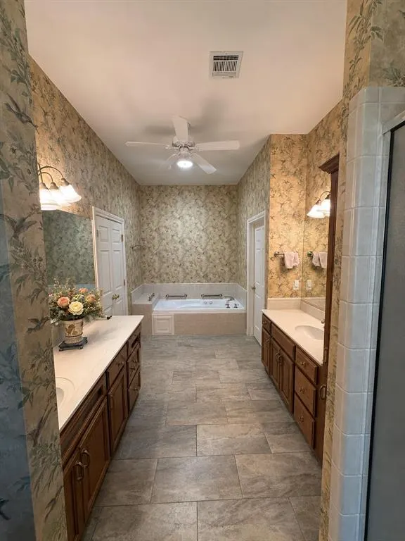 Photo 6 — 16600 Farmington Way, Edmond, OK 73012