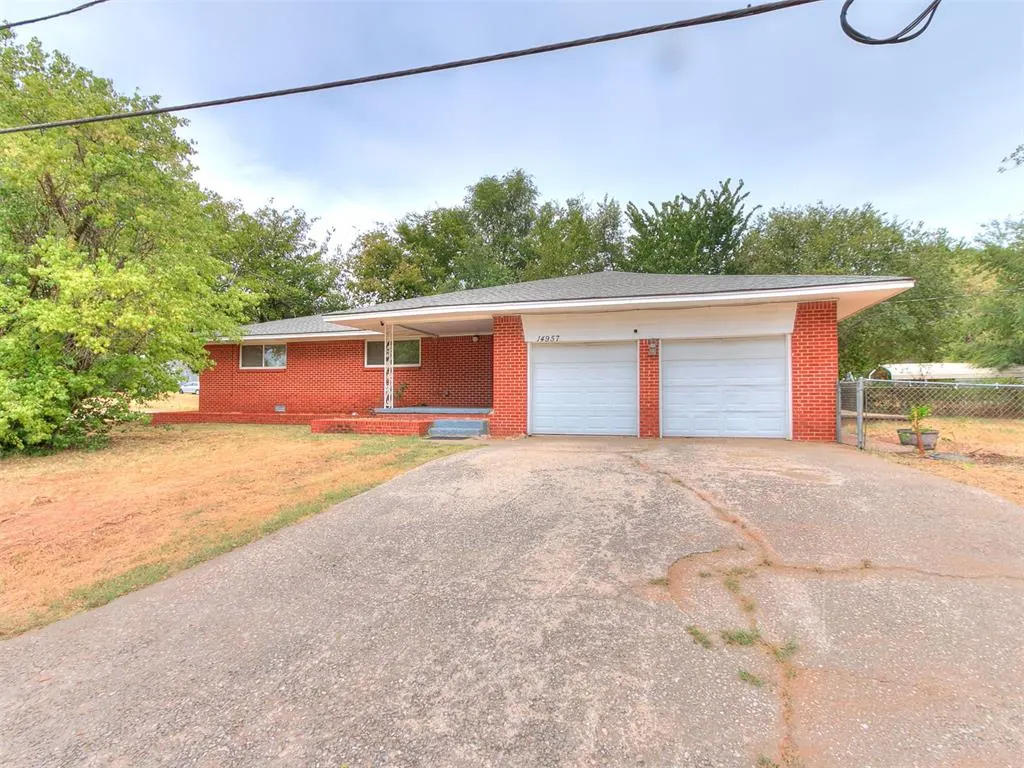 Front exterior — 14957 Gilbert Street, Choctaw, OK 73020