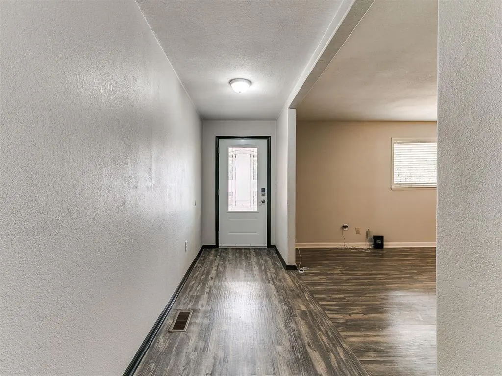 Photo 8 — 14957 Gilbert Street, Choctaw, OK 73020