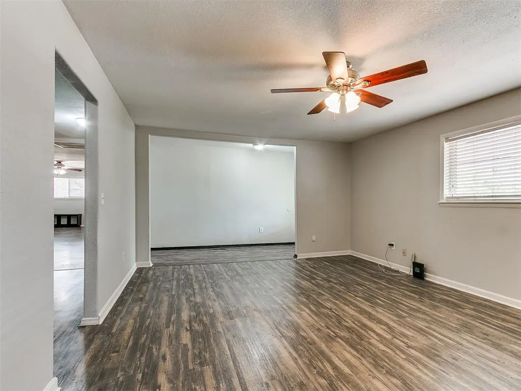 Photo 13 — 14957 Gilbert Street, Choctaw, OK 73020