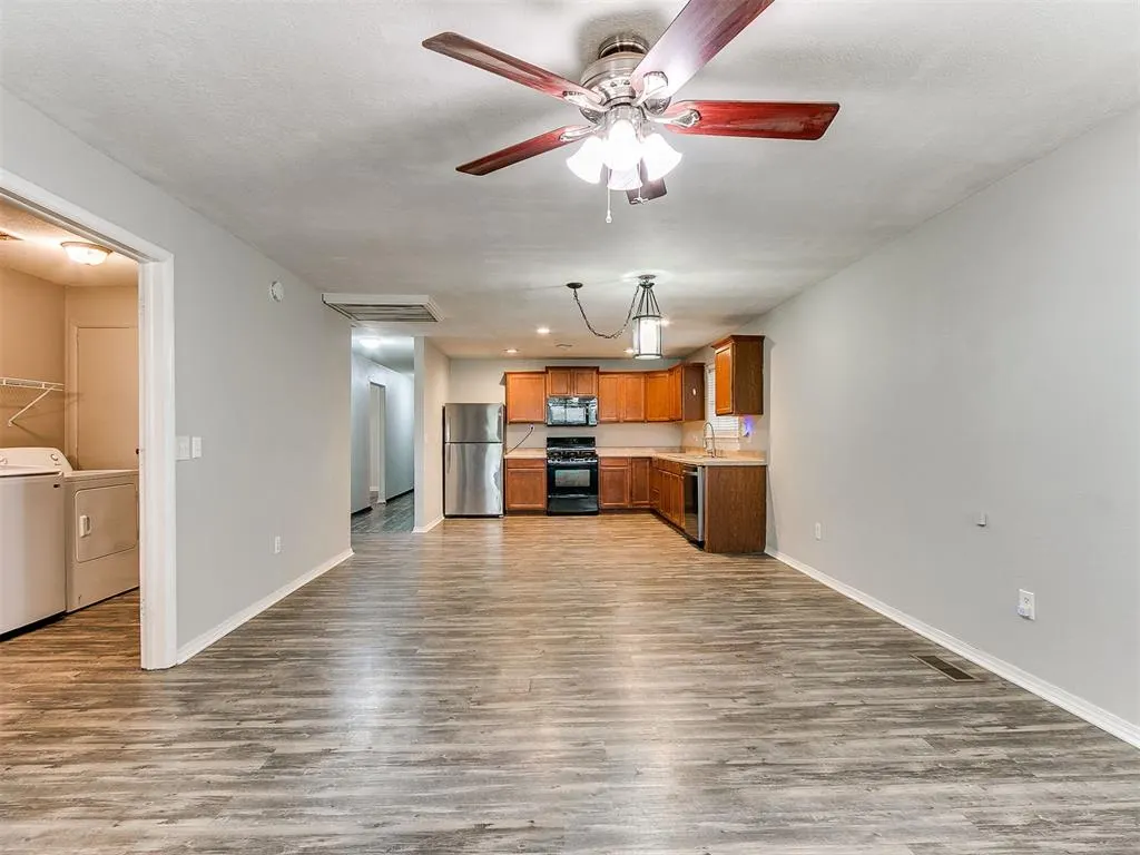 Photo 23 — 14957 Gilbert Street, Choctaw, OK 73020