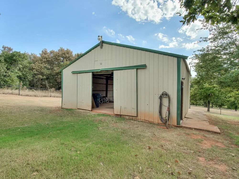 Photo 31 — 10100 Liberty Oak Drive, Oklahoma City, OK 73165