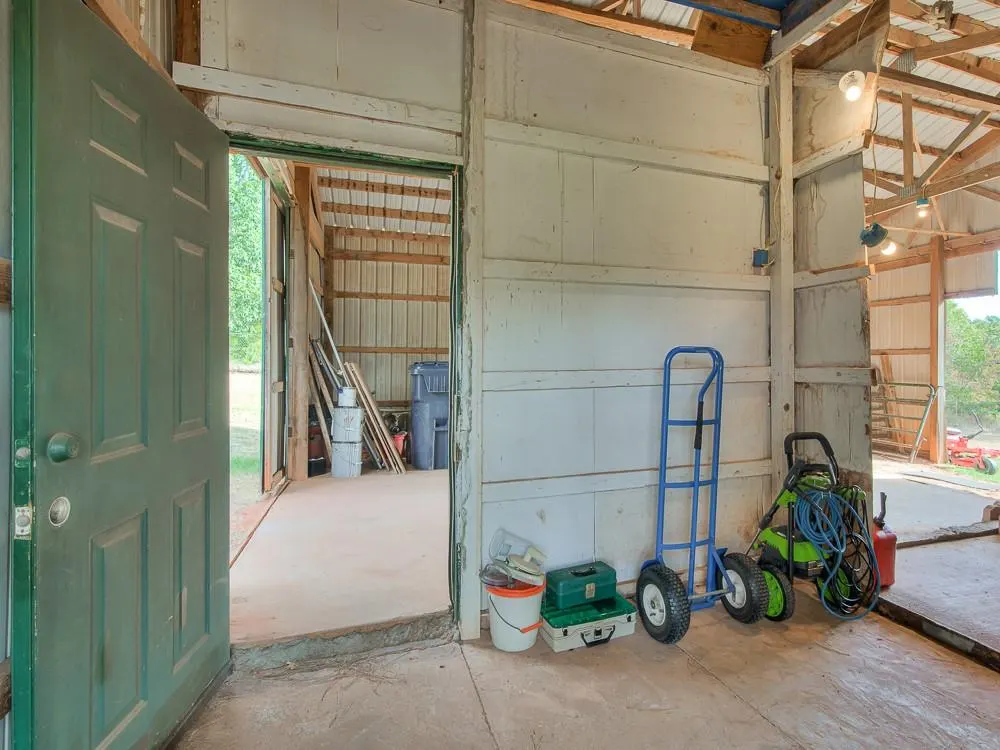 Photo 32 — 10100 Liberty Oak Drive, Oklahoma City, OK 73165