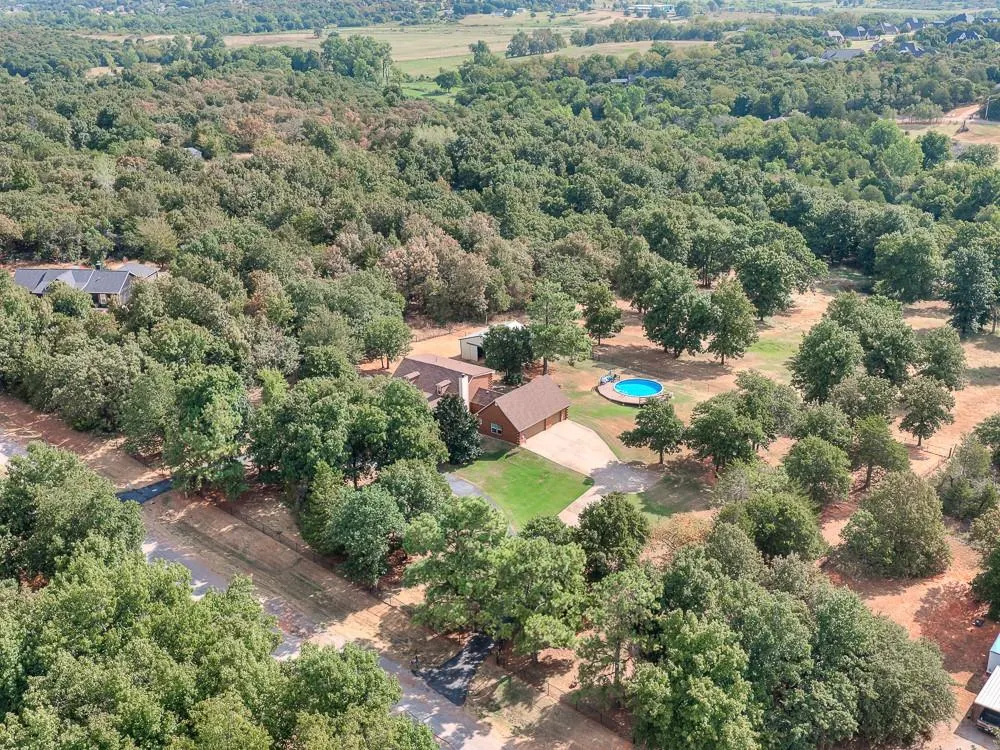 Photo 36 — 10100 Liberty Oak Drive, Oklahoma City, OK 73165