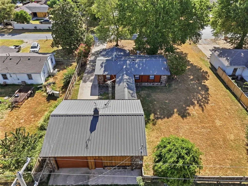 Photo 3 — 408 SE 3rd Street, Lexington, OK 73051